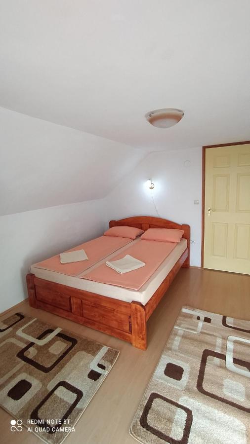 Anna Ilona Vendeghaz Hotel Badacsonytomaj Bagian luar foto