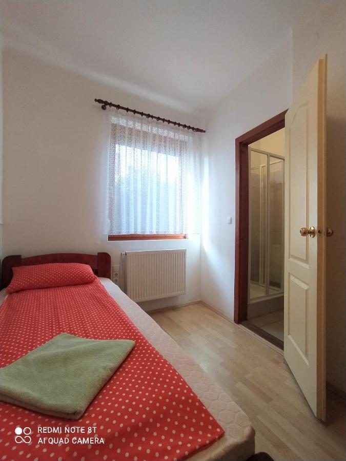 Anna Ilona Vendeghaz Hotel Badacsonytomaj Bagian luar foto