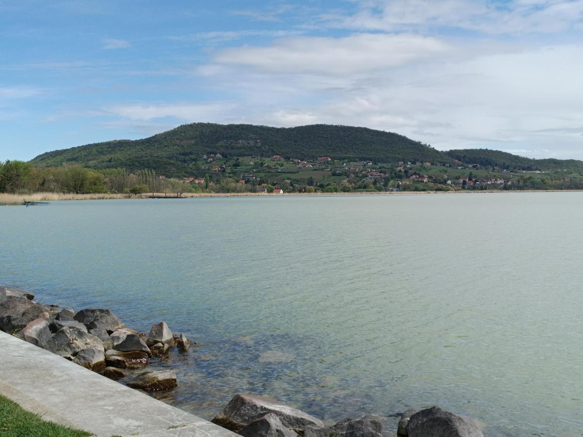 Anna Ilona Vendeghaz Hotel Badacsonytomaj Ruang foto