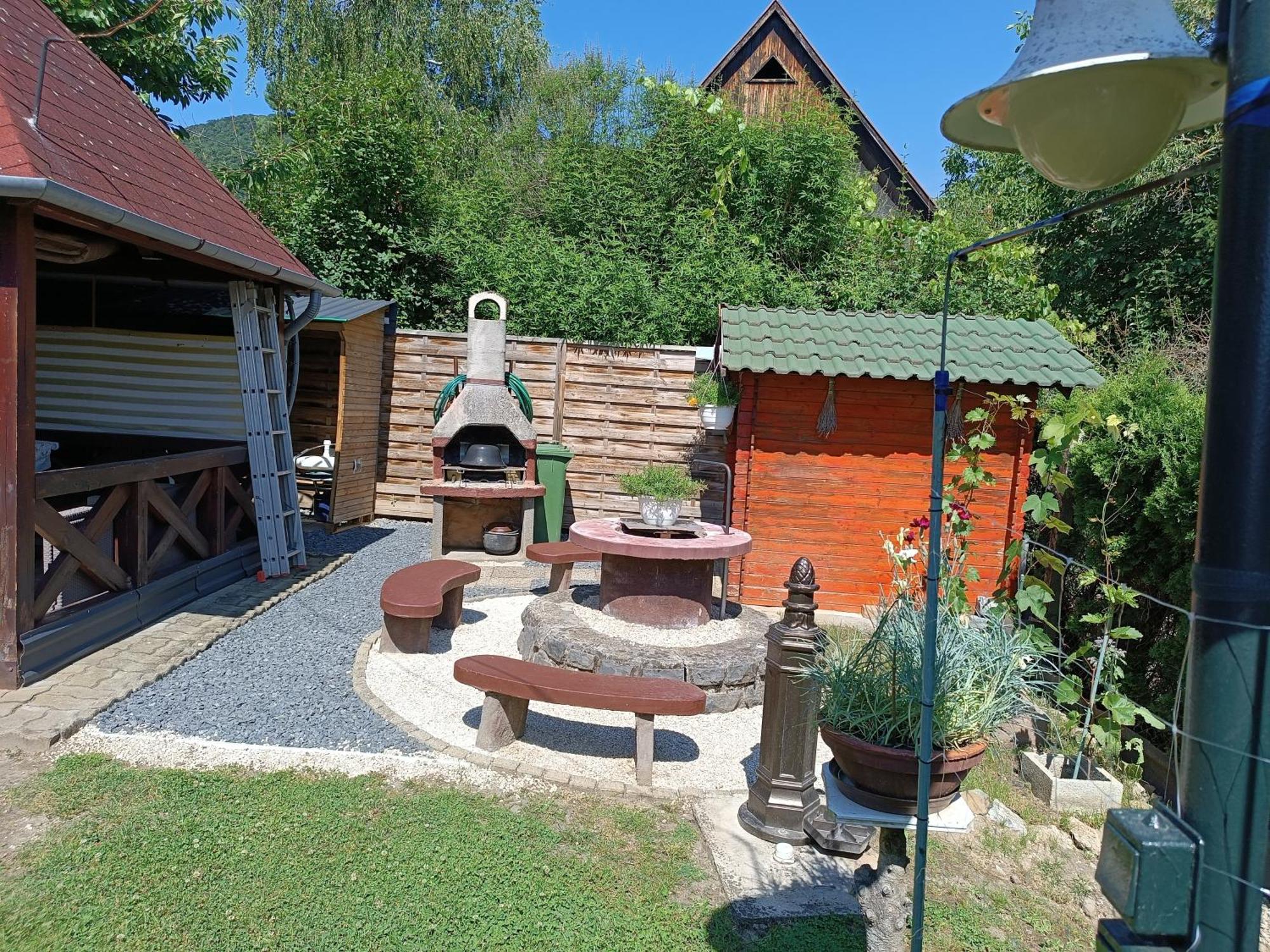 Anna Ilona Vendeghaz Hotel Badacsonytomaj Bagian luar foto
