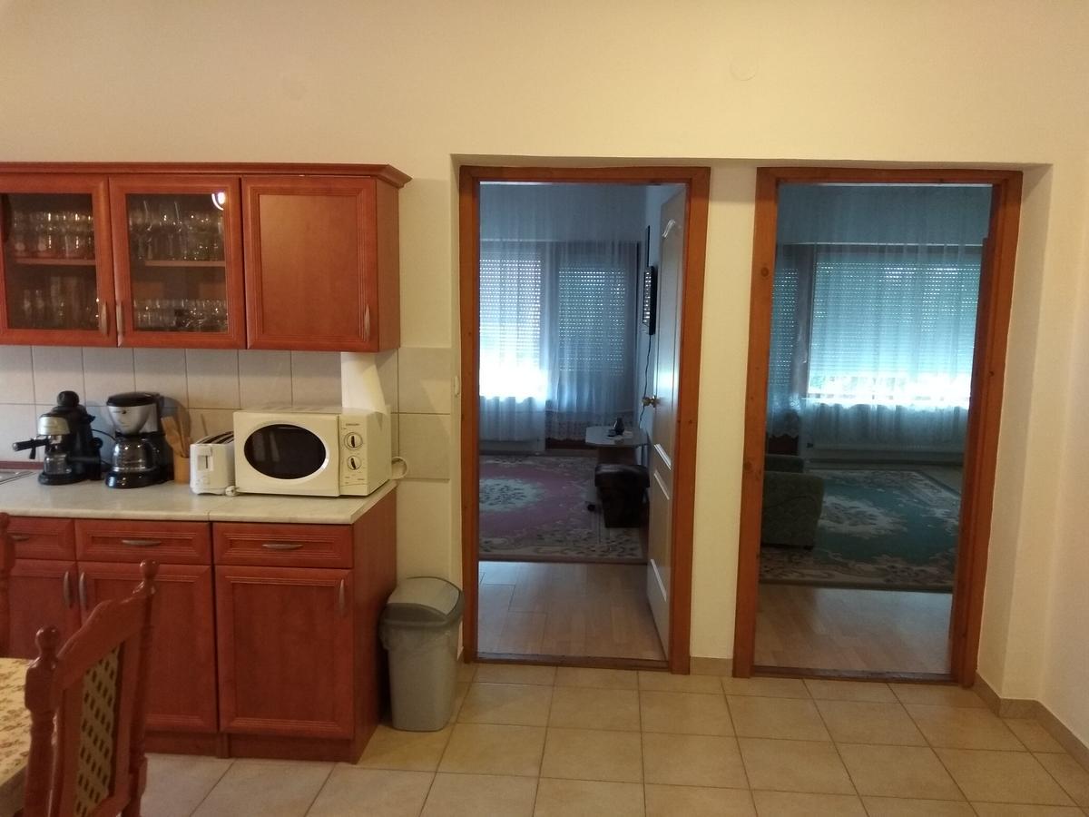 Anna Ilona Vendeghaz Hotel Badacsonytomaj Bagian luar foto
